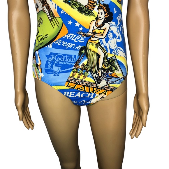 Kathy Ireland Vintage Hawaiian Tropical Swimsuit - Picture 9 of 13